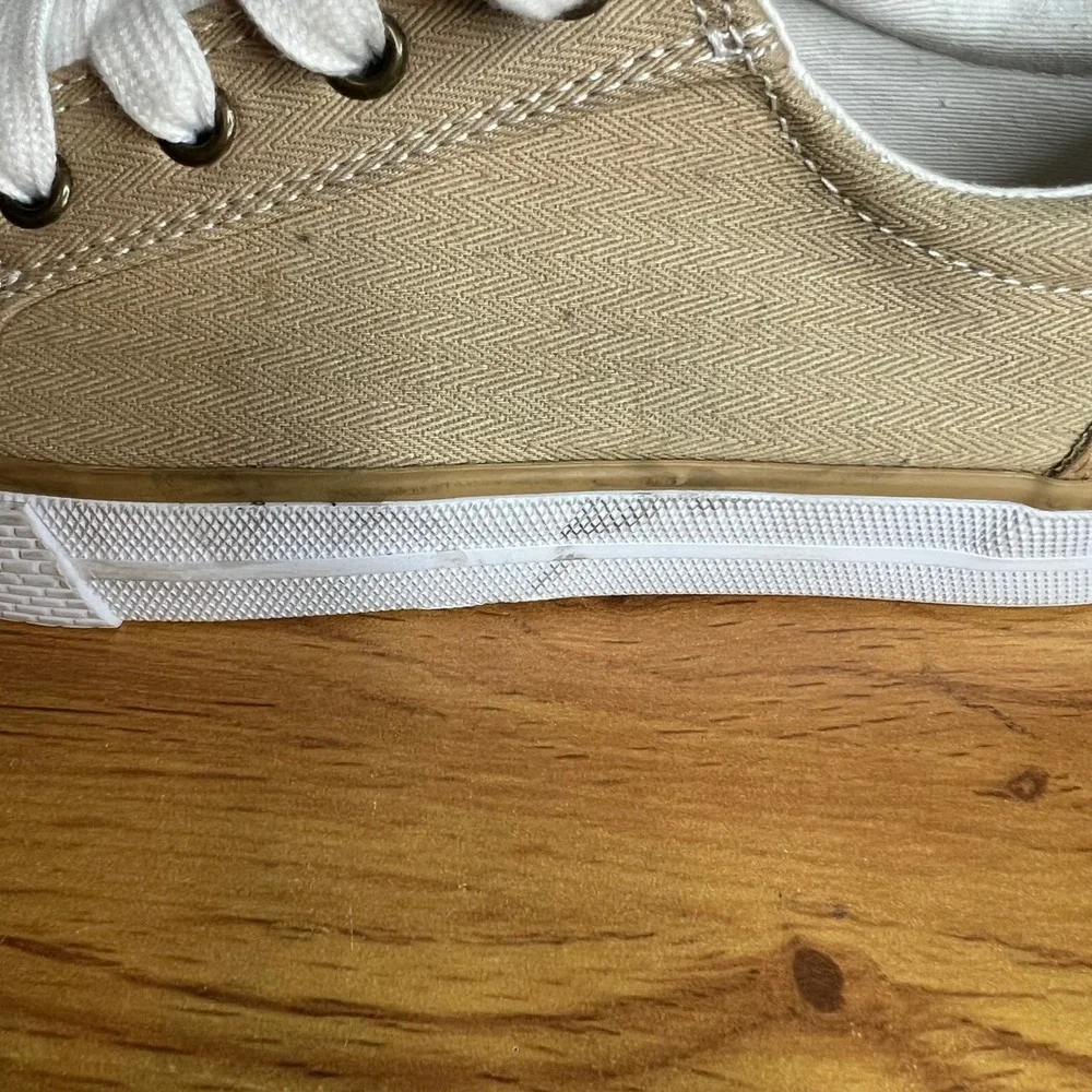 The Children's Place Sneakers Kids Size 2 Natural Tan Low Top Lace Up NEW‎